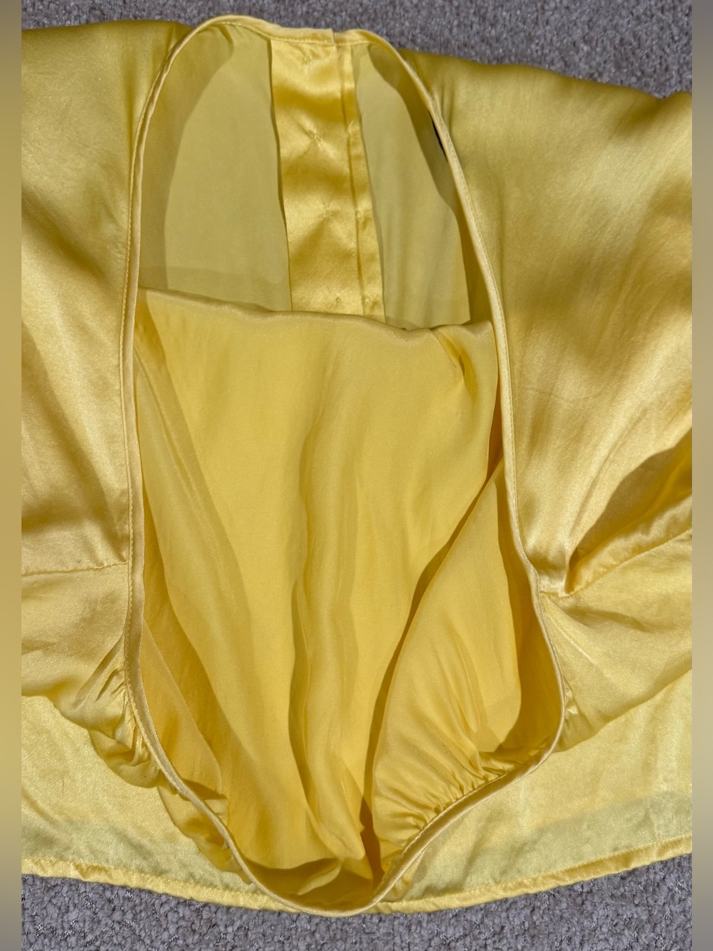 Cache Yellow Open -Back Top - Picture 10 of 10